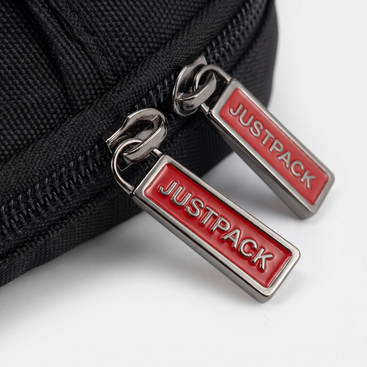 JUSTPACK Runner crossbody, zip pulls detail