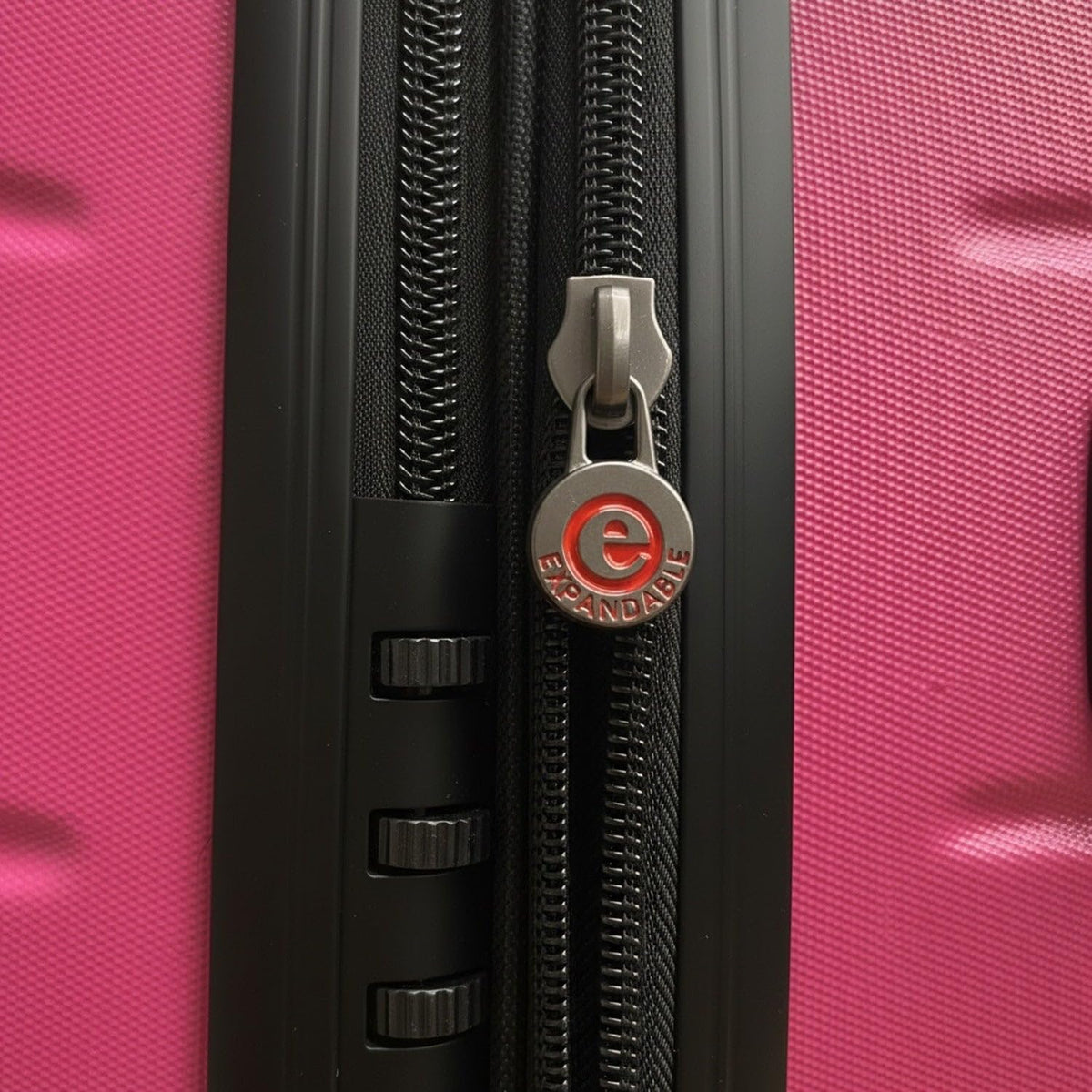 Ezzyrol BLD119 Honeycomb Hard Shell Suitcase in Pink