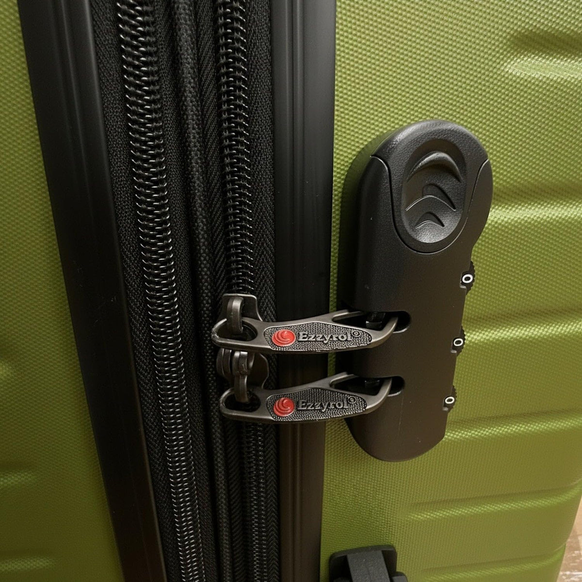 Ezzyrol BLD119 Honeycomb Hard Shell Suitcase in Green