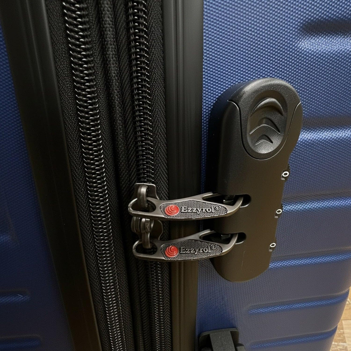 Ezzyrol BLD119 Honeycomb Hard Shell Suitcase in Blue