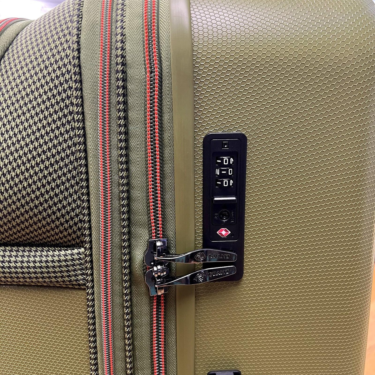 GRANT Highbred Suitcase