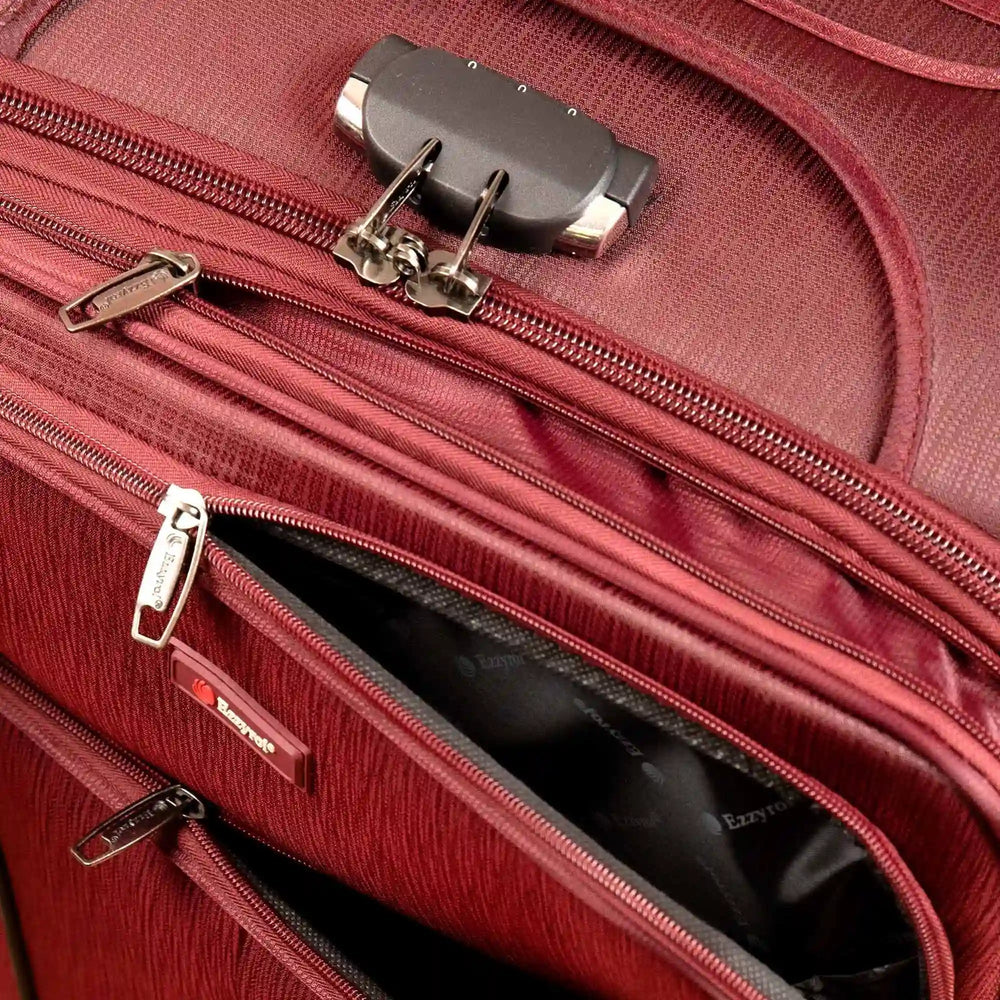 Ezzyrol Shuttle Burgundy lock close up