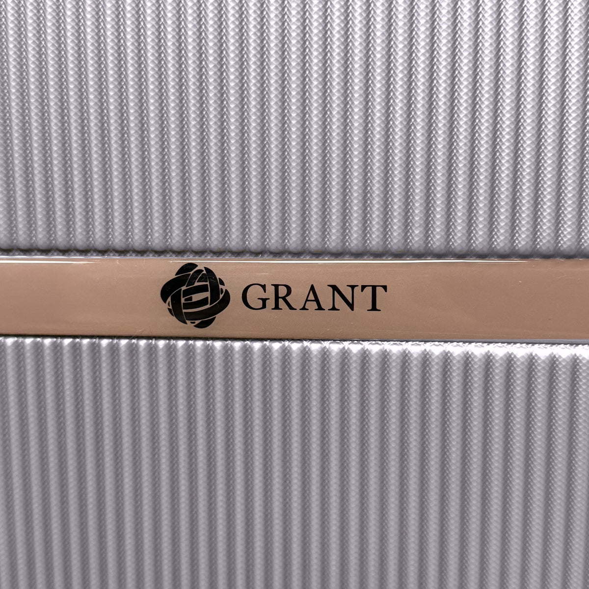 Grant GB950 nameplate silver
