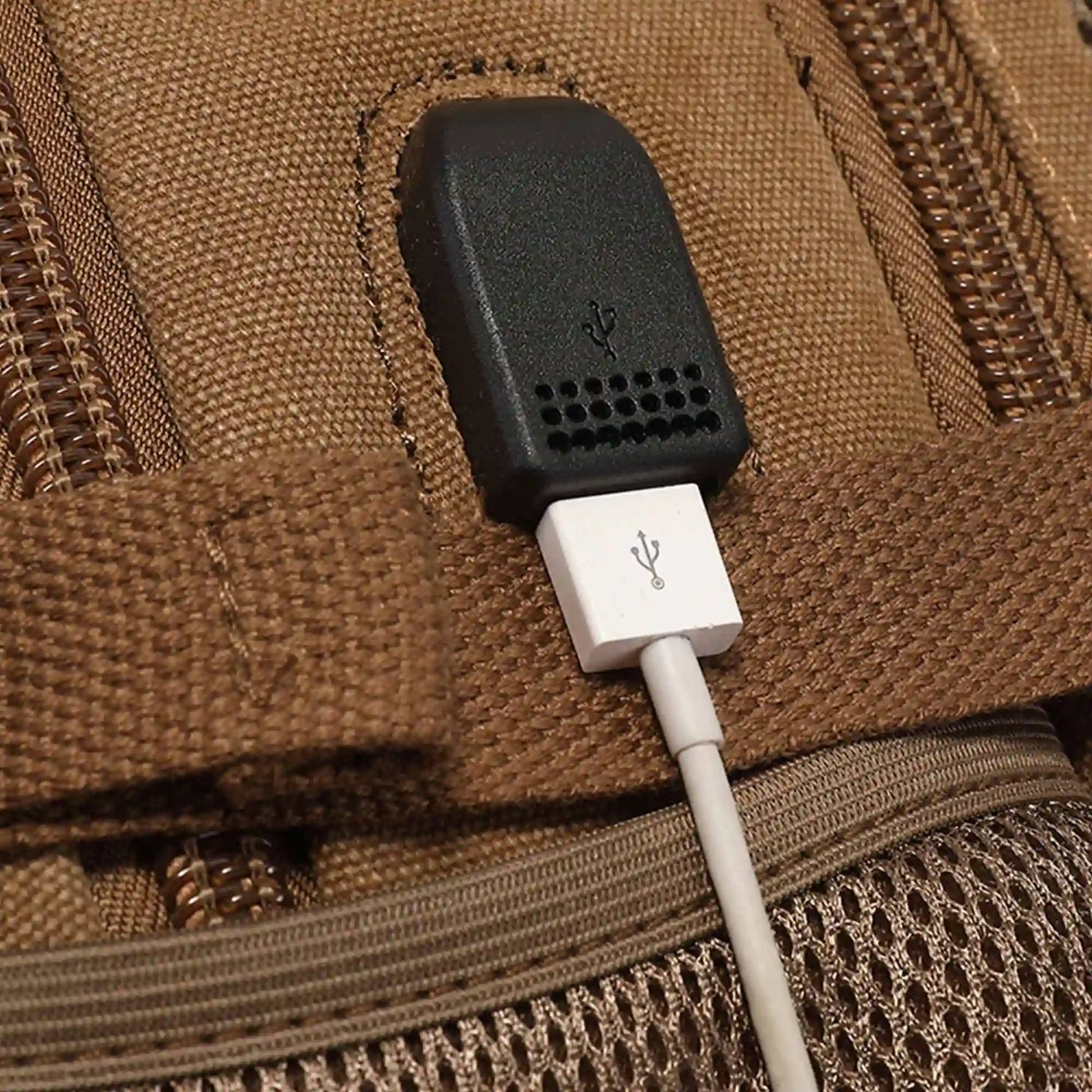 ezzyrol-grant-A8804-light-brown-detail2