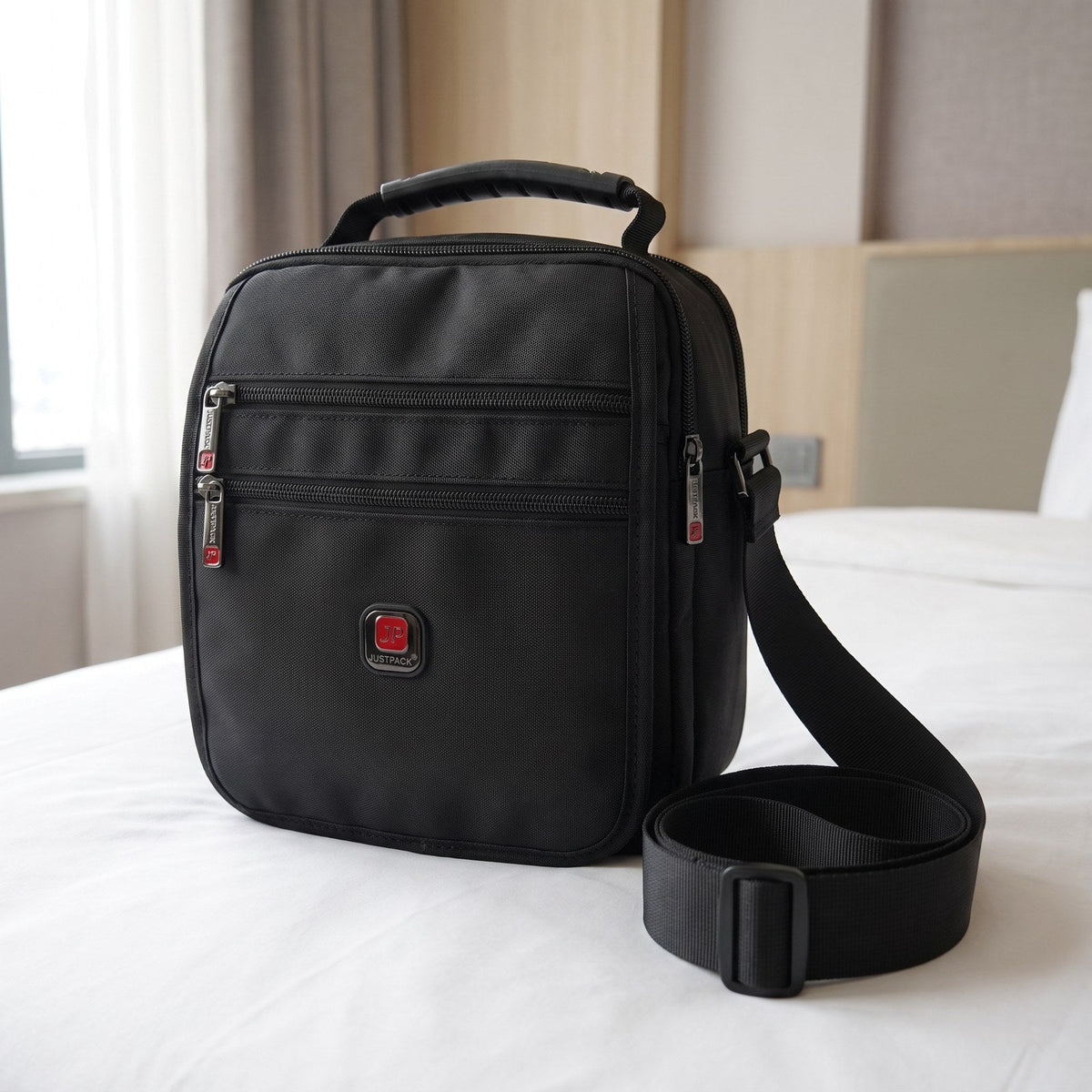 JUSTPACK Runner crossbody, hotel room ready