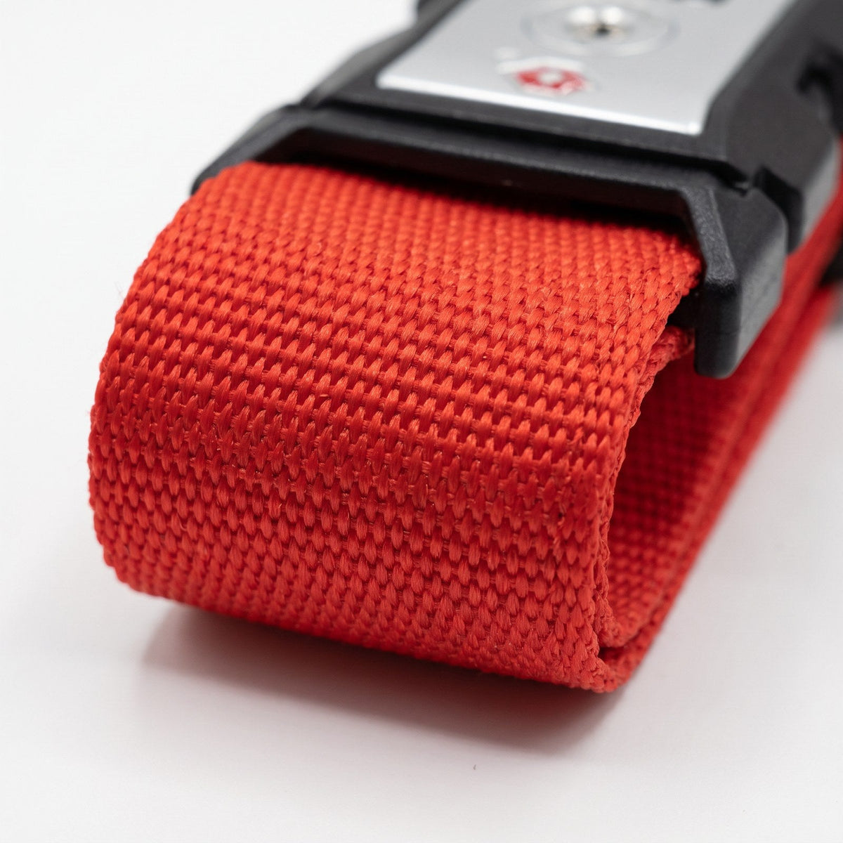 JUSTPACK Cinch luggage strap with TSA lock in red, webbing texture