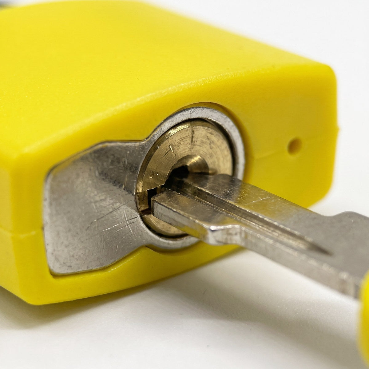JUSTPACK Beacon keyed travel padlocks (2-pack) in yellow, lock mechanism