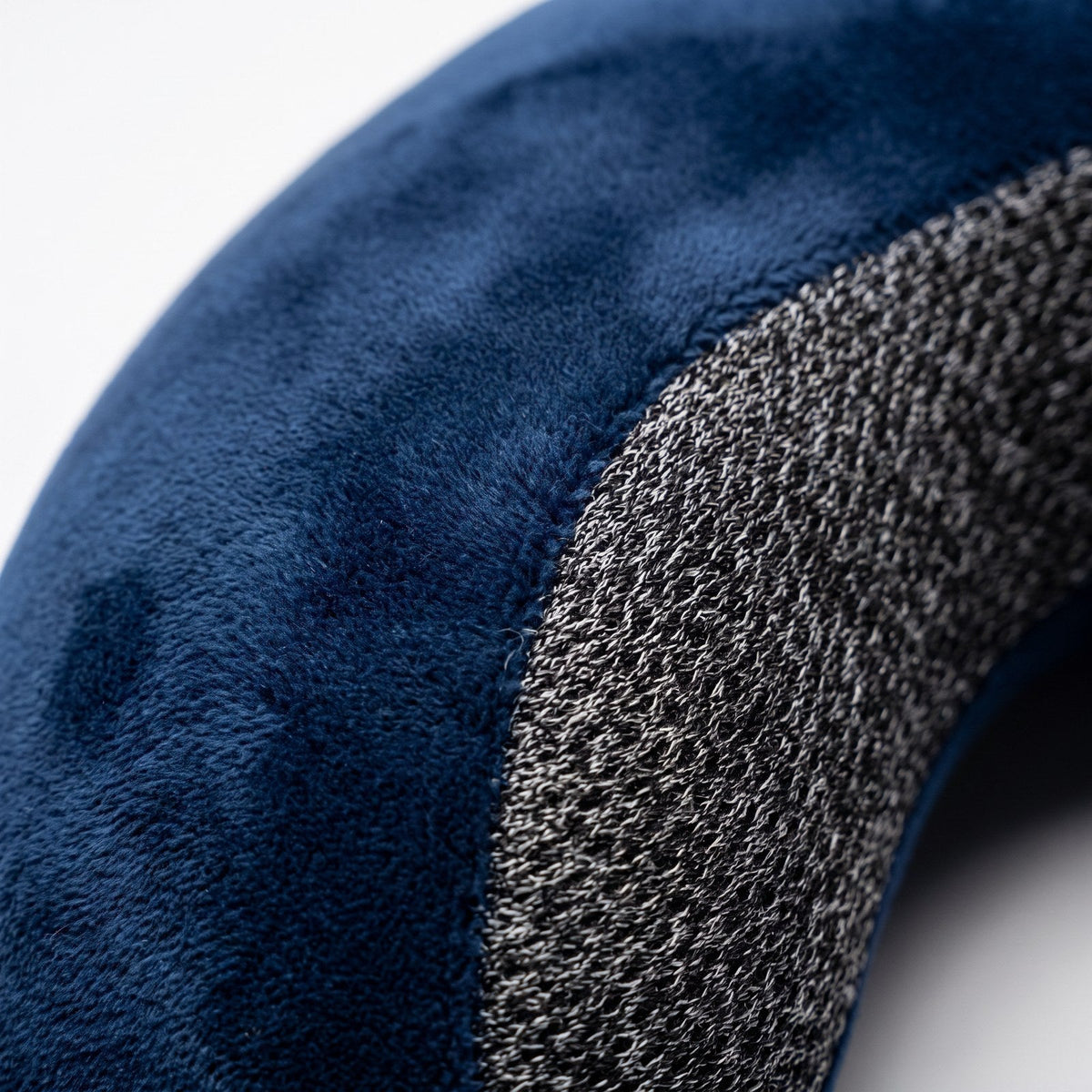 JUSTPACK Drift travel neck pillow in navy blue, material texture