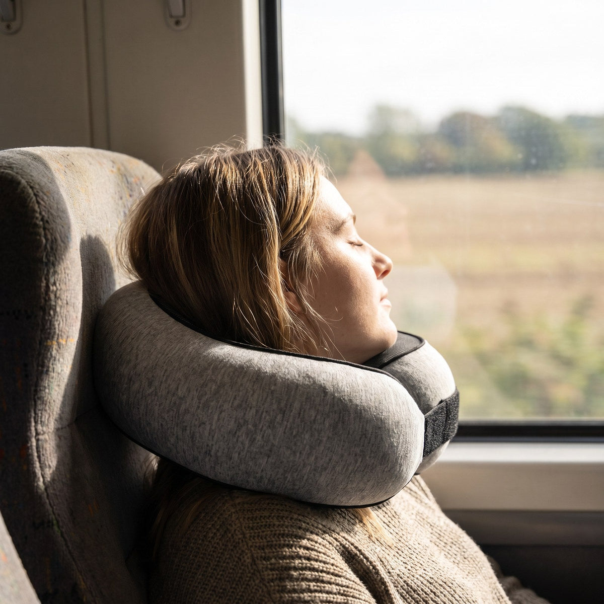 JUSTPACK Doze travel neck pillow, commuter s rest