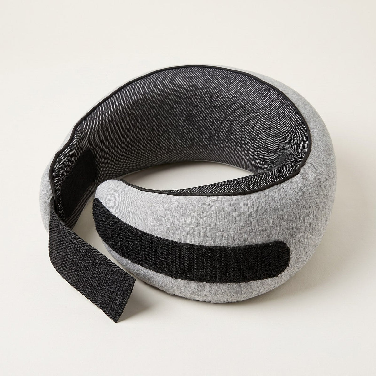 JUSTPACK Doze travel neck pillow, unfastened view